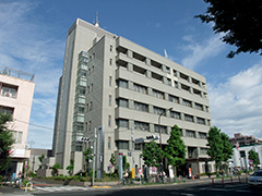 世田谷区の古物商許可の申請先となる成城警察署の外観
